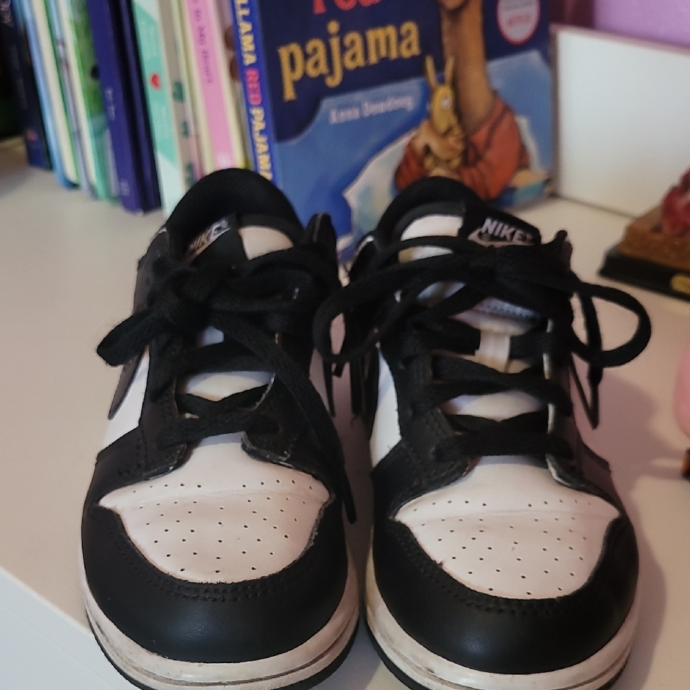 Nike Kids Black and White Sneakers